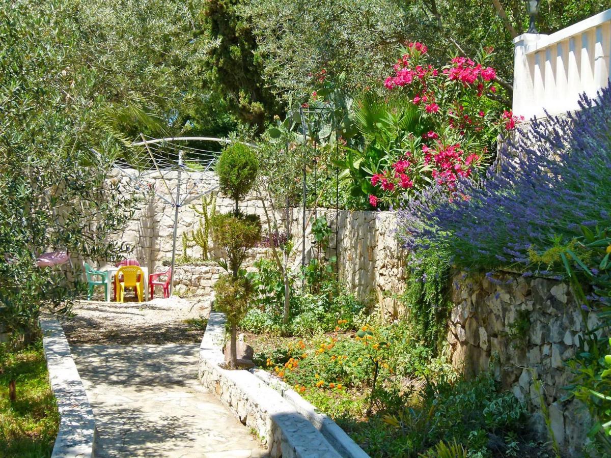 Apartment Tija Trogir Bagian luar foto