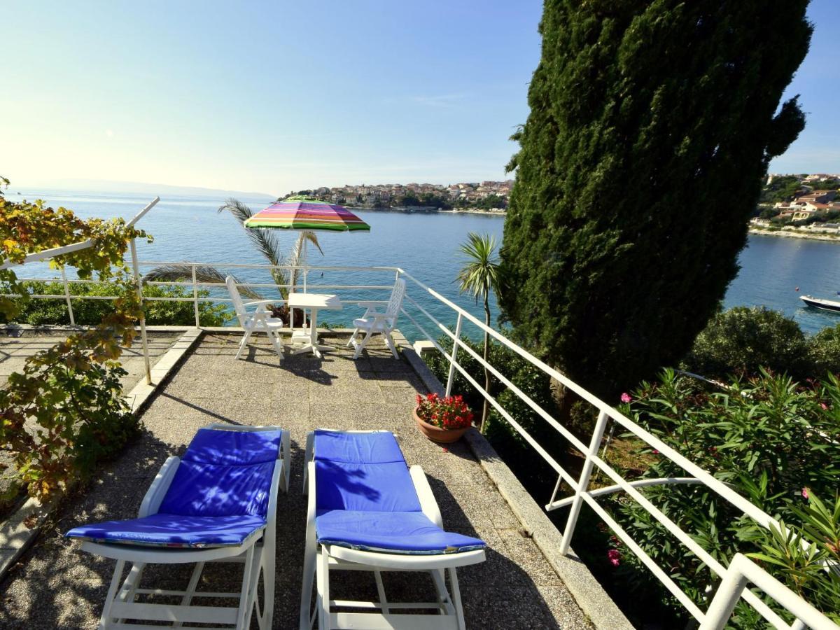 Apartment Tija Trogir Bagian luar foto