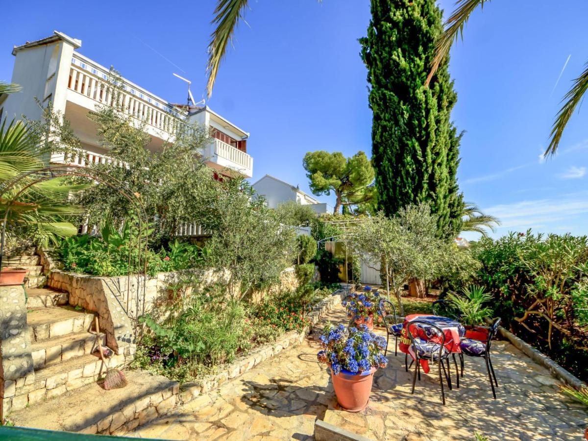 Apartment Tija Trogir Bagian luar foto