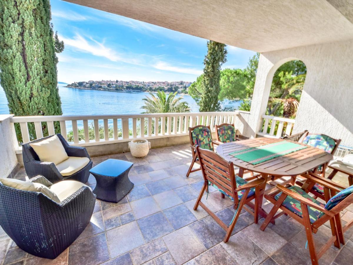 Apartment Tija Trogir Bagian luar foto