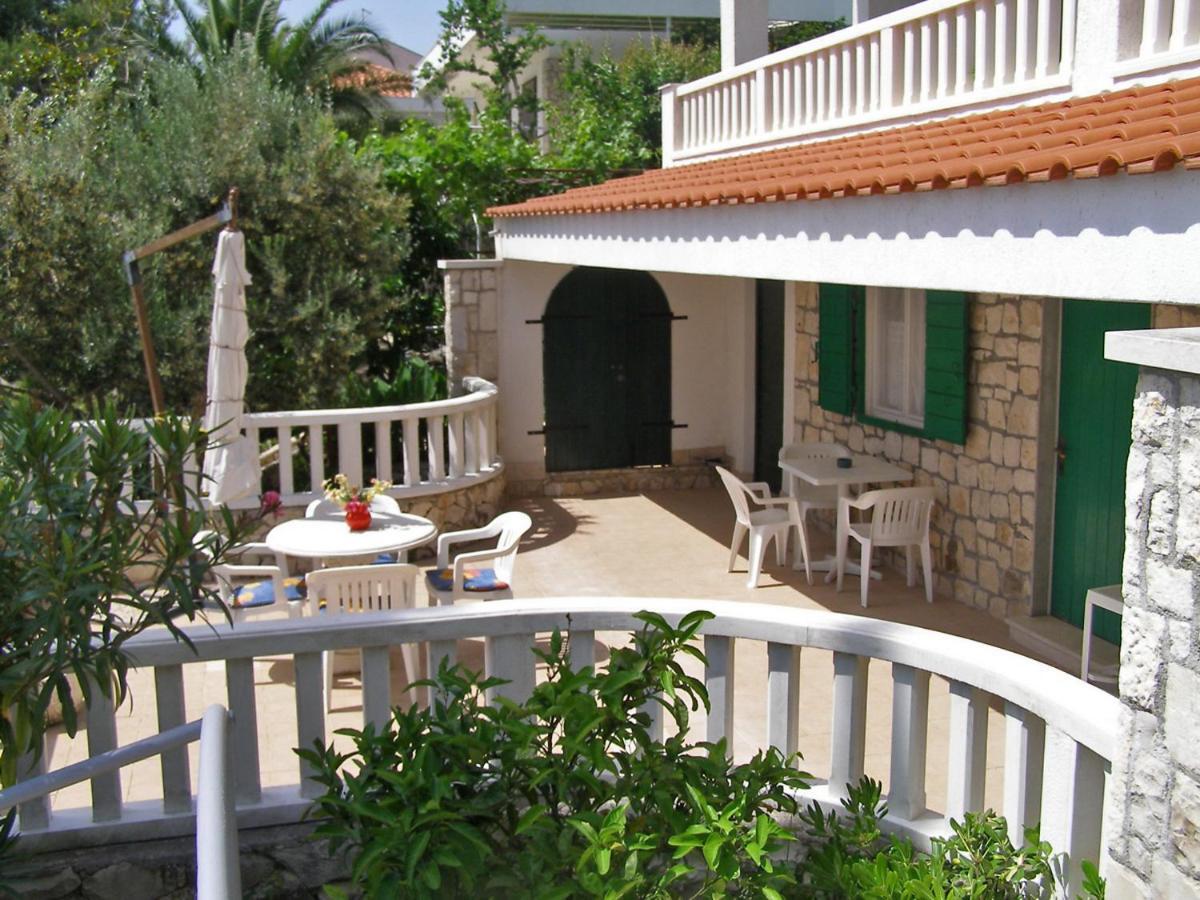 Apartment Tija Trogir Bagian luar foto