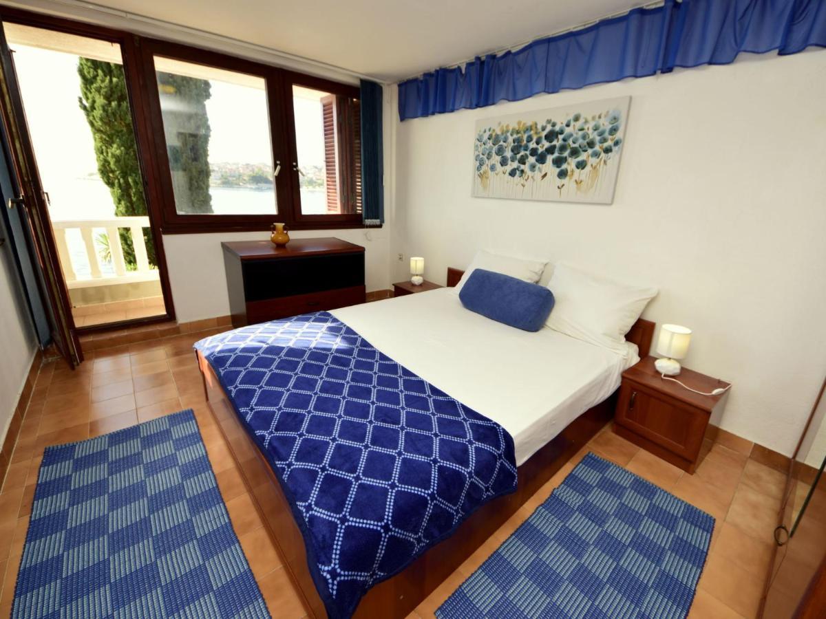 Apartment Tija Trogir Bagian luar foto