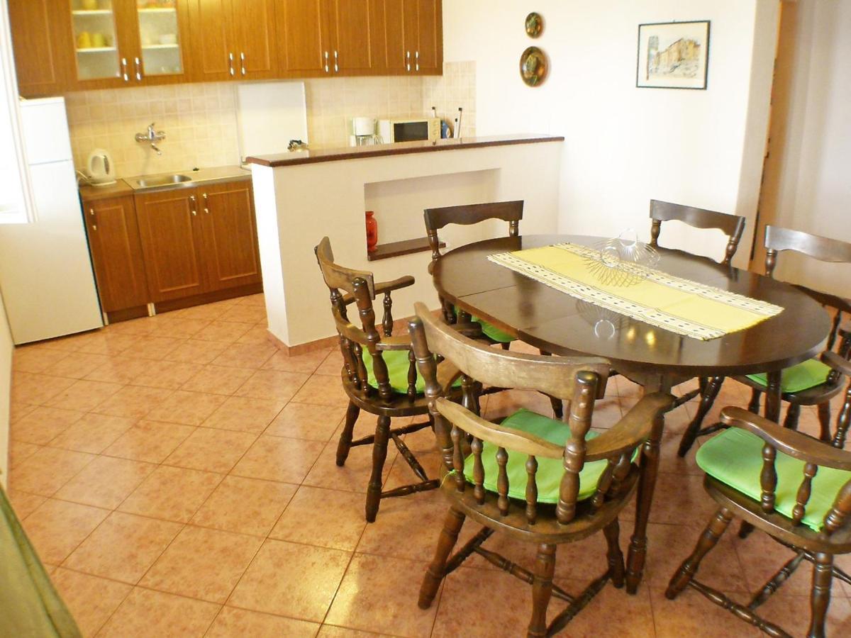 Apartment Tija Trogir Bagian luar foto