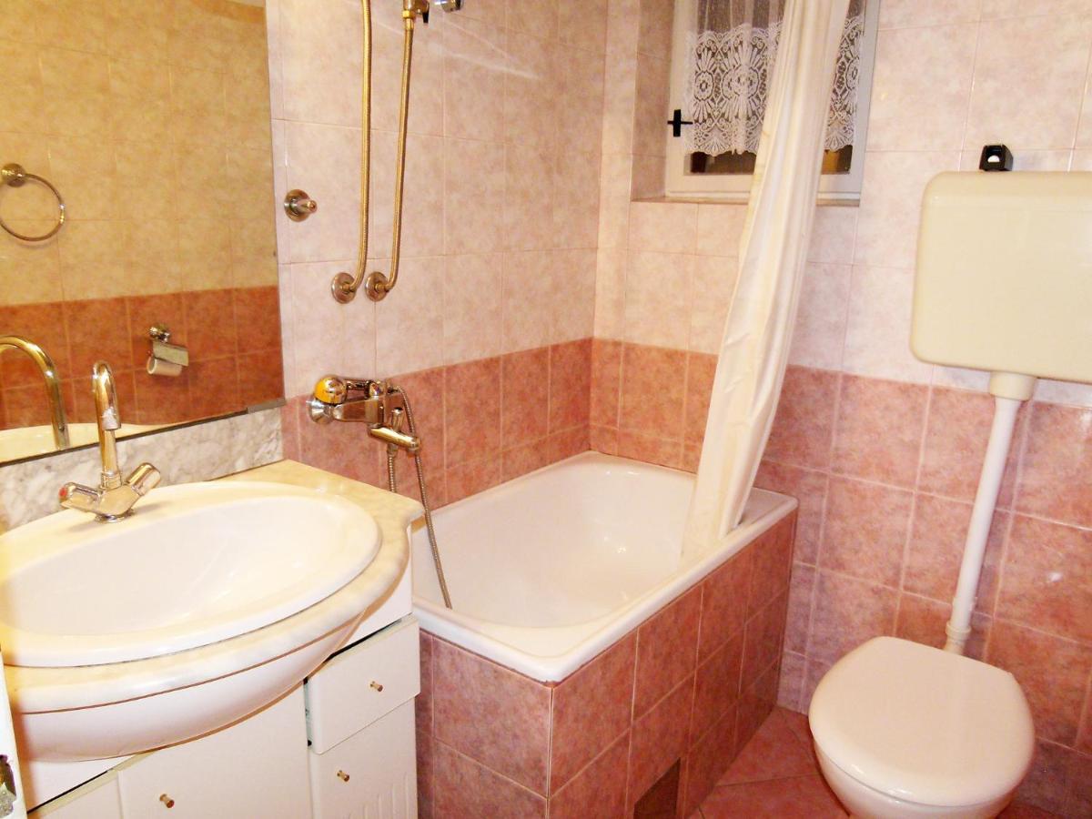 Apartment Tija Trogir Bagian luar foto